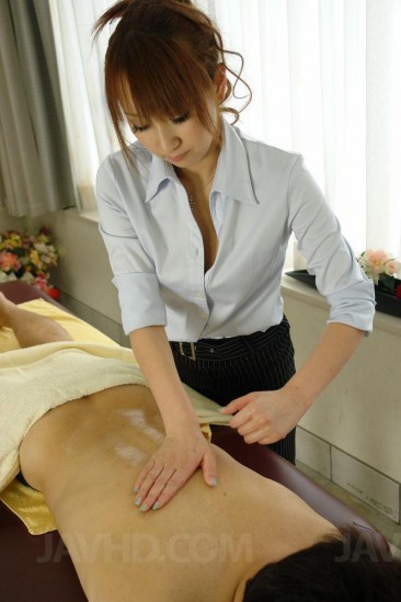 Anna Mizukawa is an Asian masseuse who treats her patient with deep oral sex
