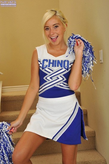 Sexy blonde Kaylee Hays is a cheerleader and one of the hottest babes in college.