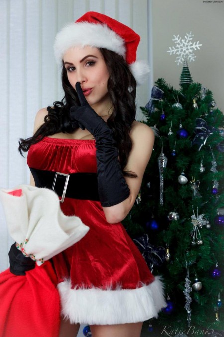 Brunette Santa Girl Katie Banks is ready to give you the best Christmas present