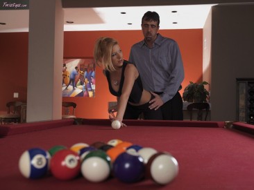 Instead of pool playing Lexxi Tyler seduces guy and gets toughly jigged by him on the table.