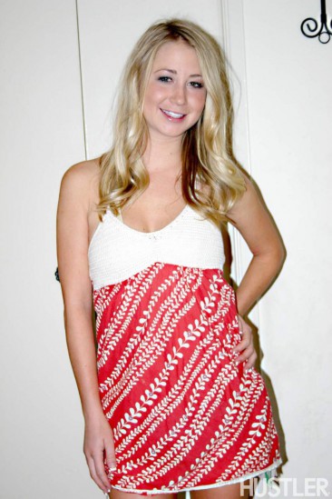 Blonde Casi James wants to show how she looks while wearing only a smile.