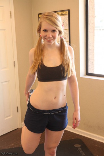 Blonde teen babe Taylor True works out and shows us her bod in her workout clothes