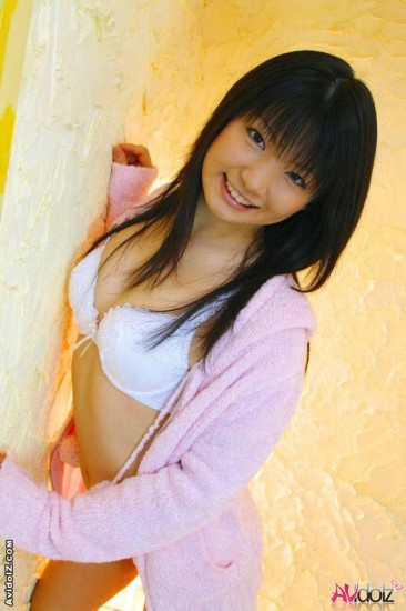 Very tight pussy slit of Akane Ozora is getting filled with the creamy juices