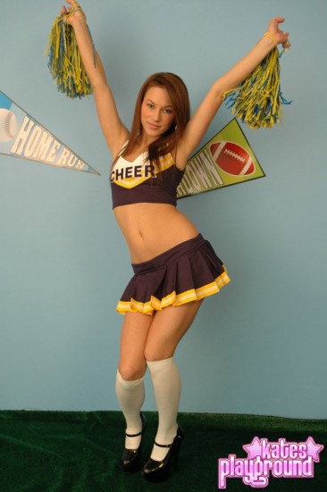 Mouth-watering cheerleader Kates Playground strips down to her bare skin