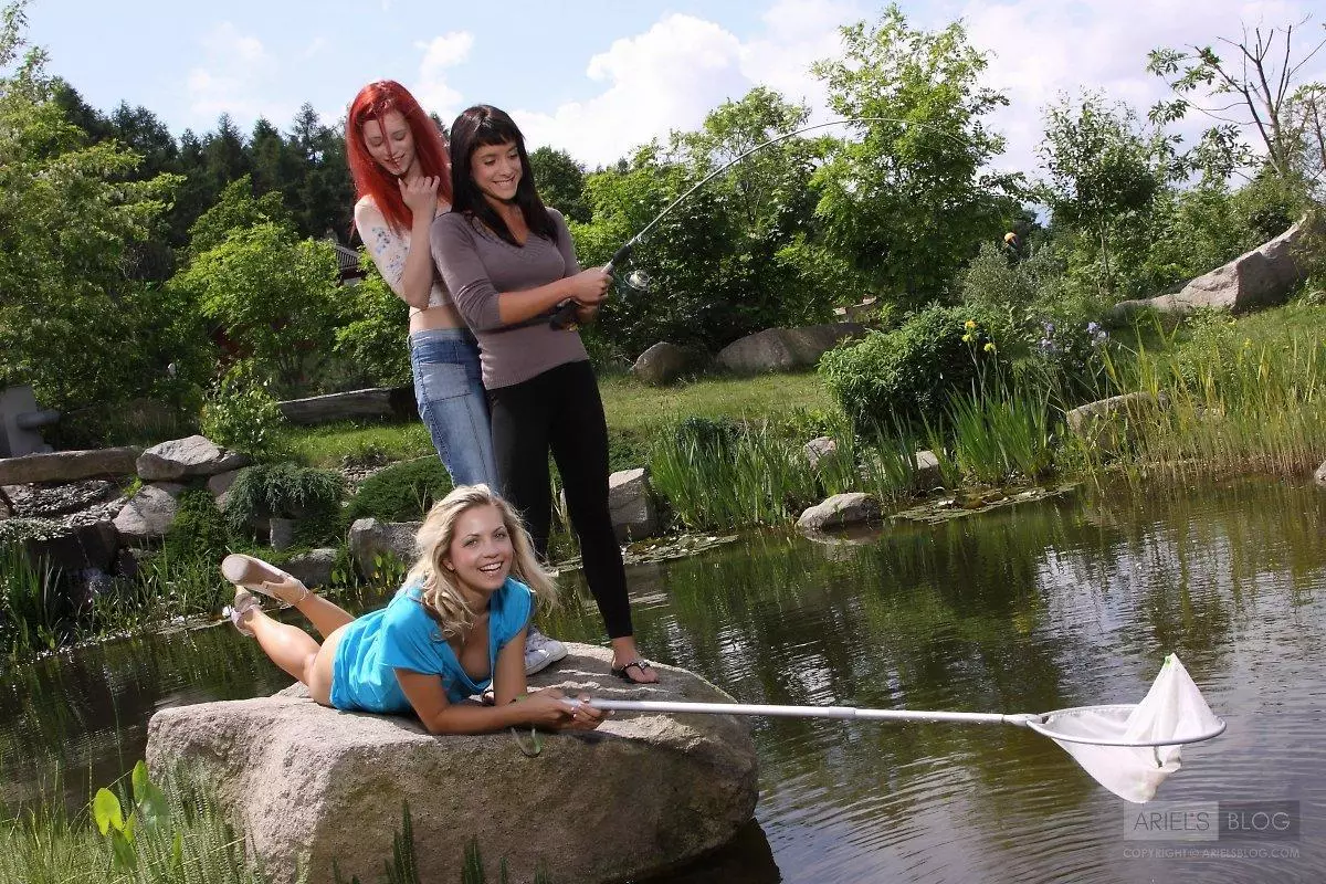 Three slim girls Piper Fawn, Gia and Jenni Gregg get nude and show their twats outdoors.